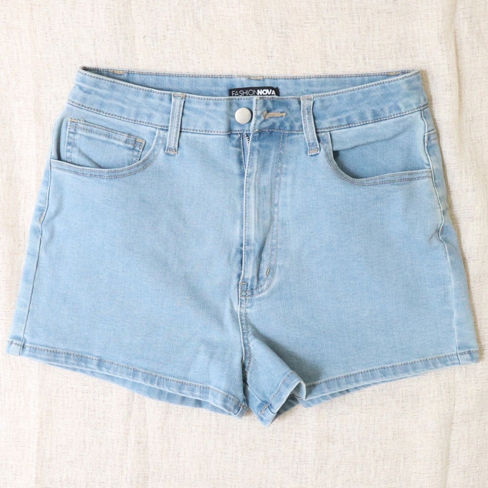 Fashion Nova Light Wash Jean Shorts